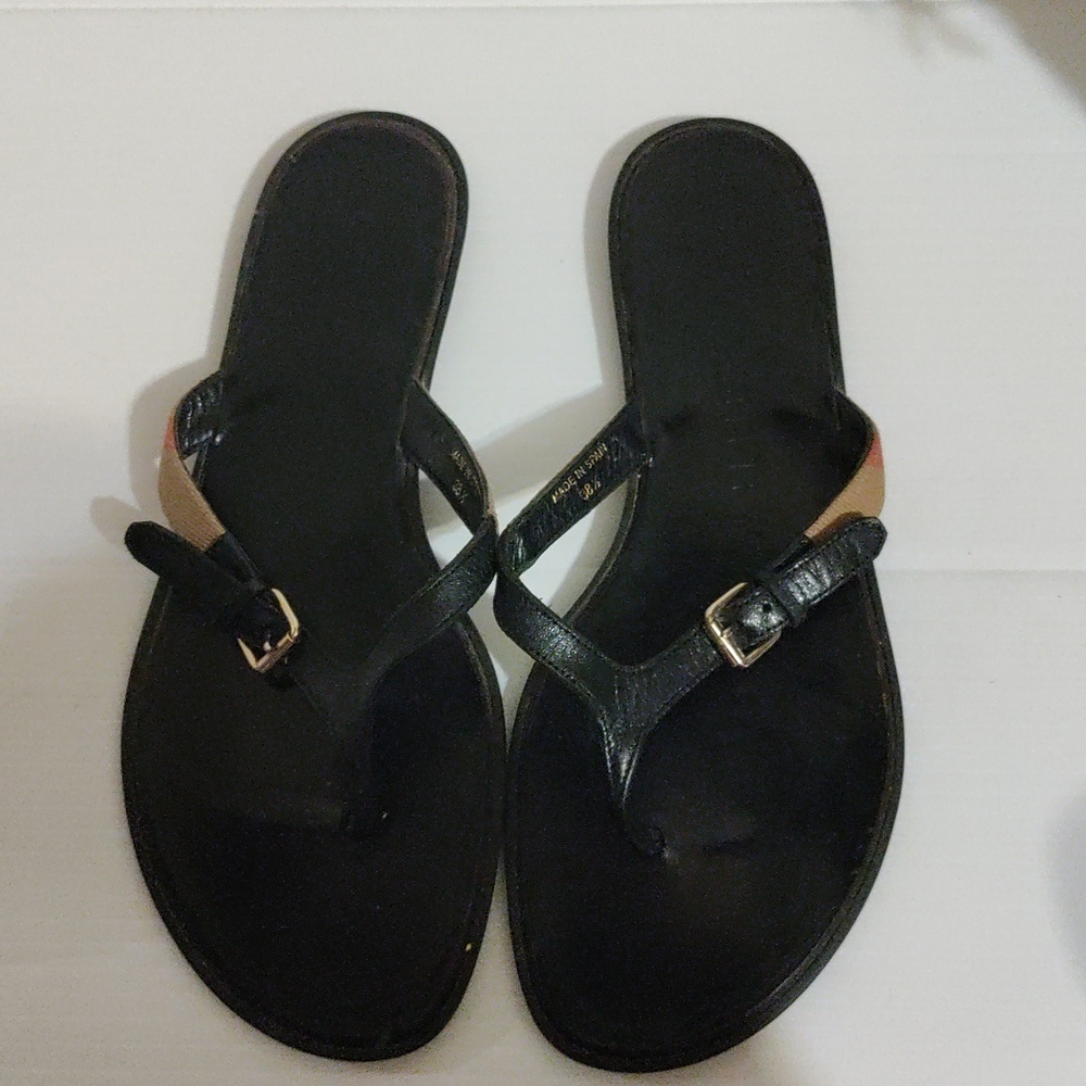Burberry Maisie Nova Check Thong Sandals Sz 38.5 Iconic Plaid Chic Flat - Picture 2 of 9